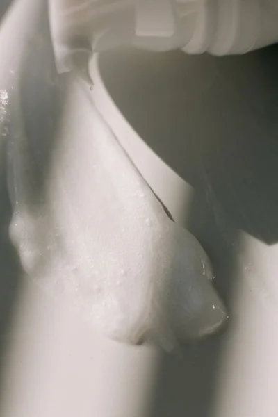 Leave-In Molecular Repair Hair Mask